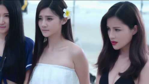 国产特黄美女洗澡视频