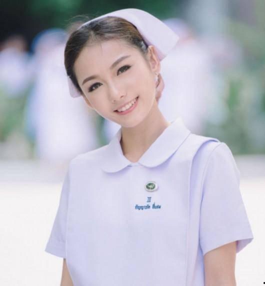 国产清纯白嫩护士视频,温馨护理瞬间大盘点